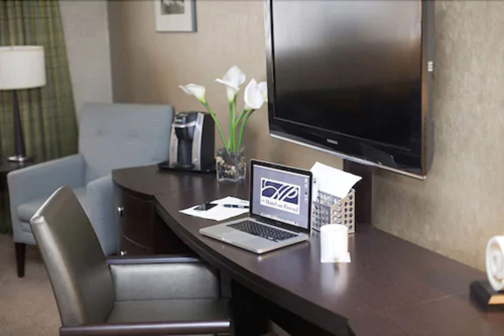 เดอะ โฮเต็ล ออน พาวนัล Hotel ชาร์ลอตต์ทาวน์ ภายนอก รูปภาพ