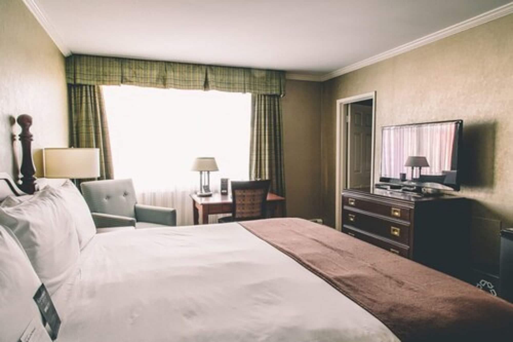 เดอะ โฮเต็ล ออน พาวนัล Hotel ชาร์ลอตต์ทาวน์ ภายนอก รูปภาพ