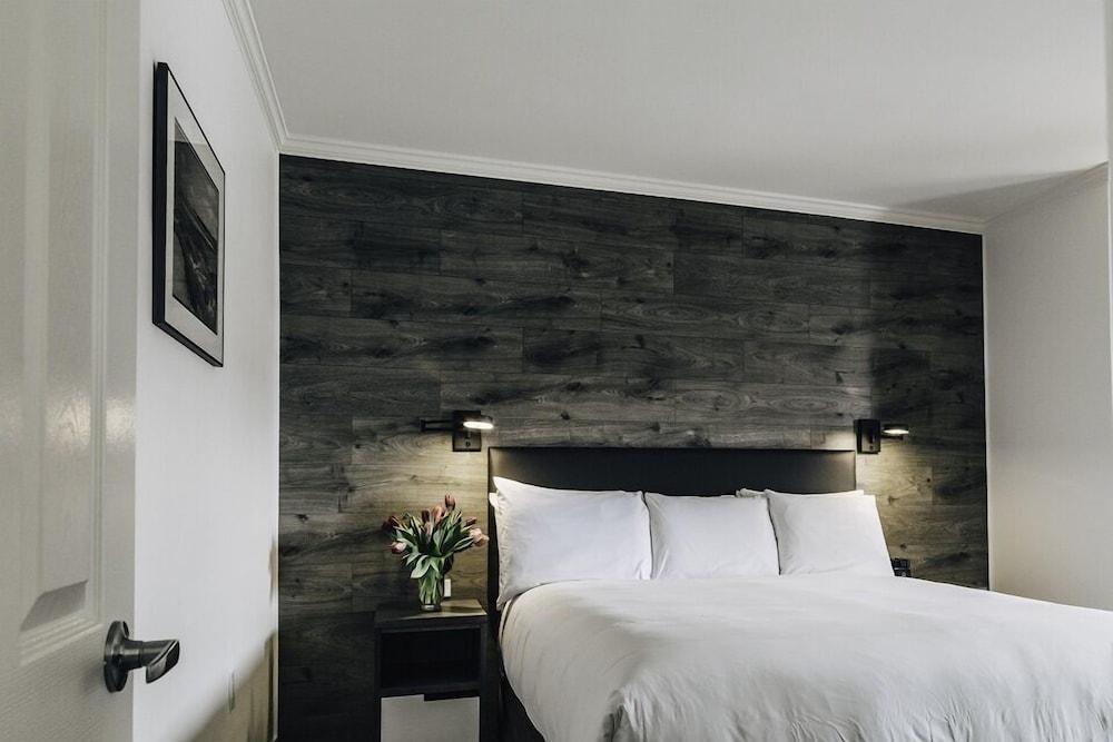 เดอะ โฮเต็ล ออน พาวนัล Hotel ชาร์ลอตต์ทาวน์ ภายนอก รูปภาพ
