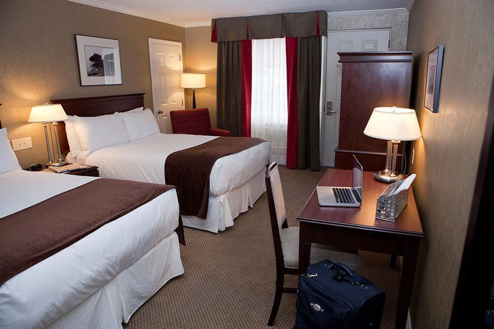 เดอะ โฮเต็ล ออน พาวนัล Hotel ชาร์ลอตต์ทาวน์ ภายนอก รูปภาพ
