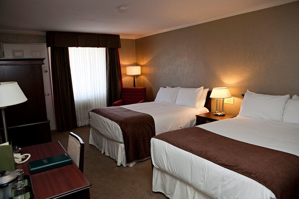 เดอะ โฮเต็ล ออน พาวนัล Hotel ชาร์ลอตต์ทาวน์ ภายนอก รูปภาพ